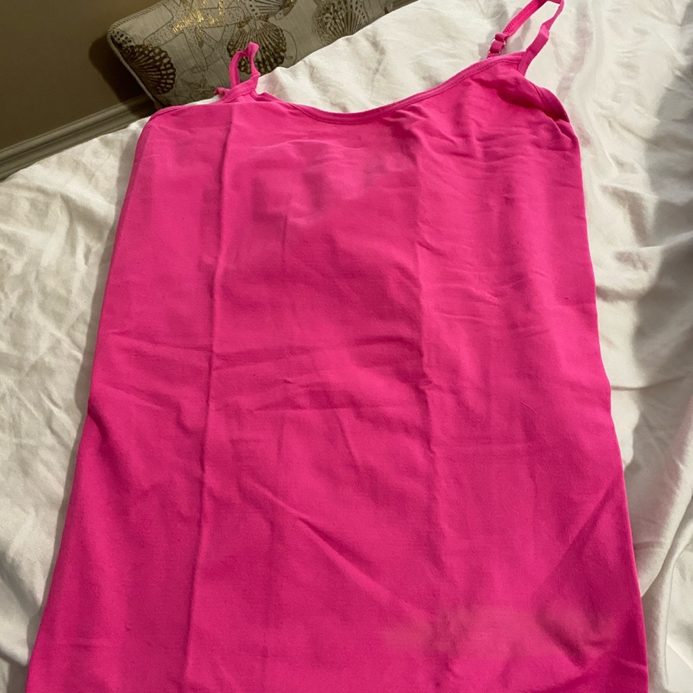 Camis’, tank tops’ and leggings